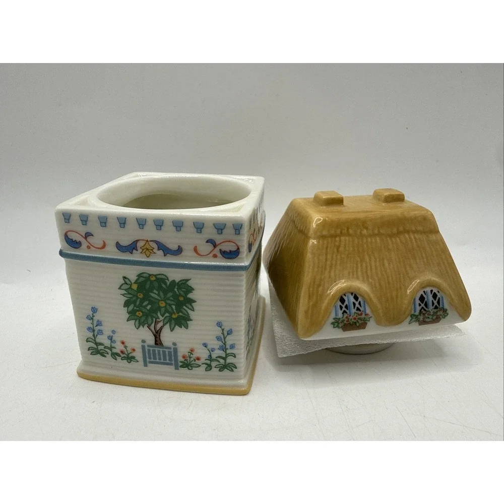 Lenox CANTERBURY CROSSING Spice Village Jar THYME Never Used